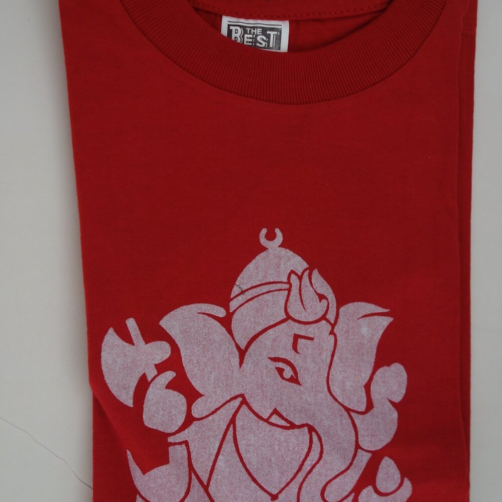 100% Cotton Women M Red T-shirt w/Ganesh in White Color 24" W 17" New